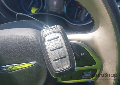 2017 Chrysler Pacifica Limited из США, поврежденный, VIN 2C4RC1GG7HR505266